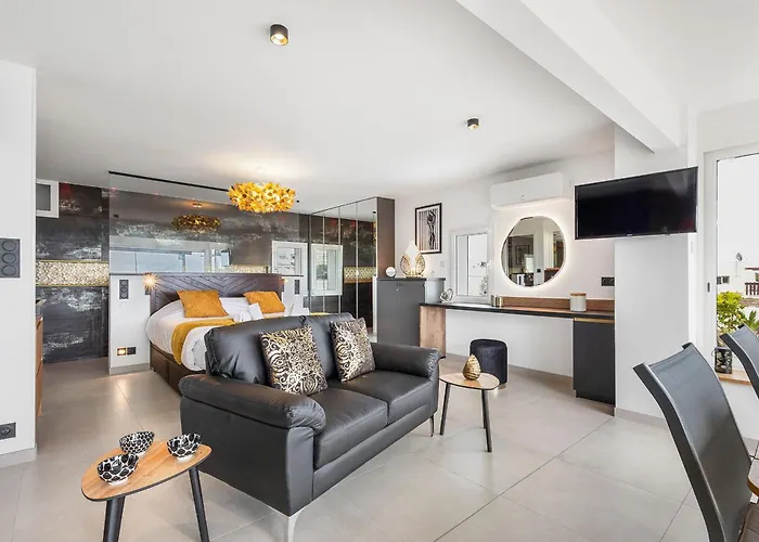 Villa Aurora Port Nature - Vue Mer- Terrasse Plein Sud - Parking - Village Naturiste *